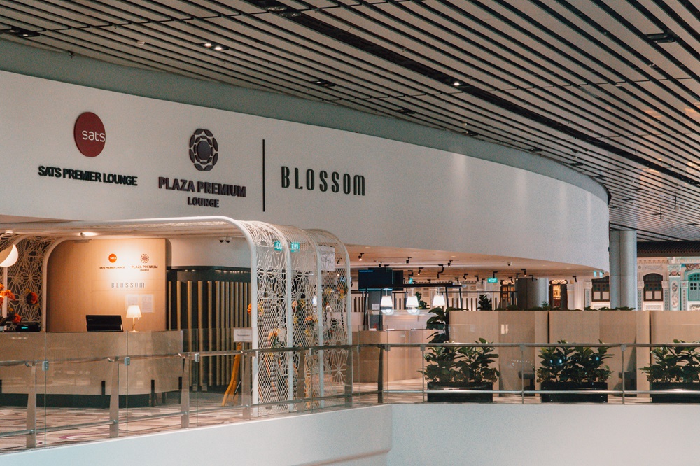 blossom lounge changi airport terminal 4